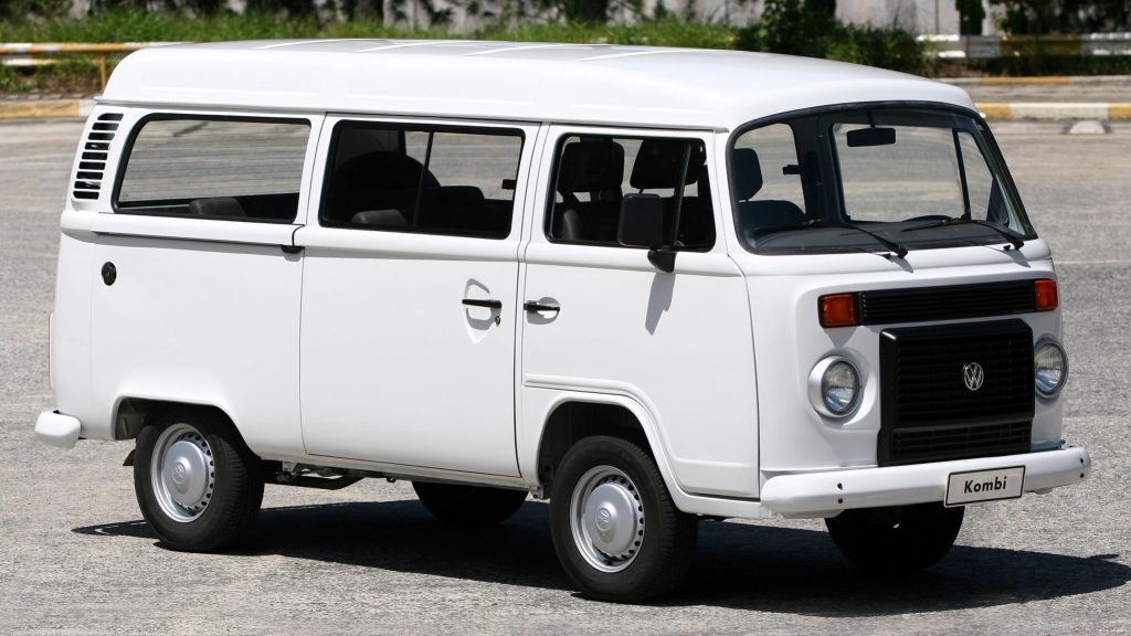 The Kombi T2's last facelift featured taller roof and a radiator between the headlights
