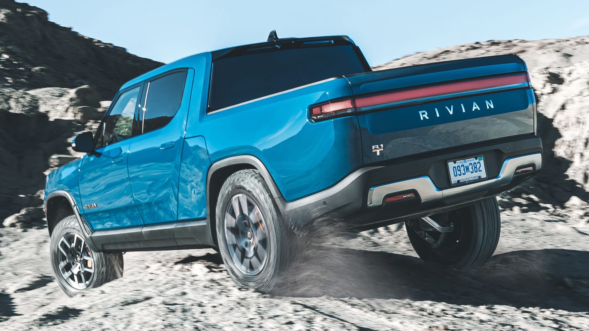 Новый Rivian R1s 2025 Года Купить