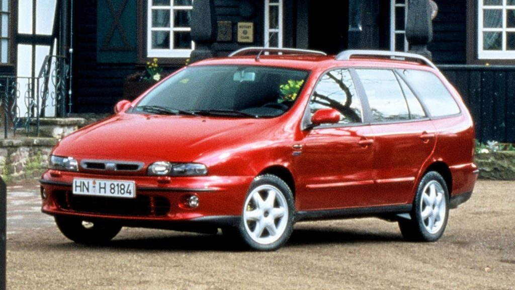 The Fiat Marea Weekend was one of the most stylish station wagons of its time (source: WheelsAge)