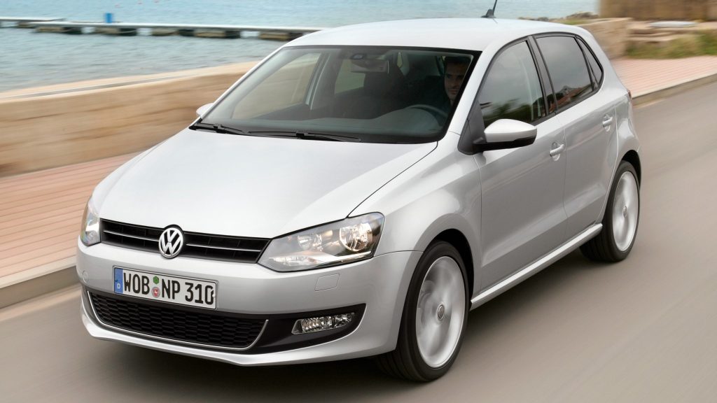 Front quarter view of the 2009 Polo