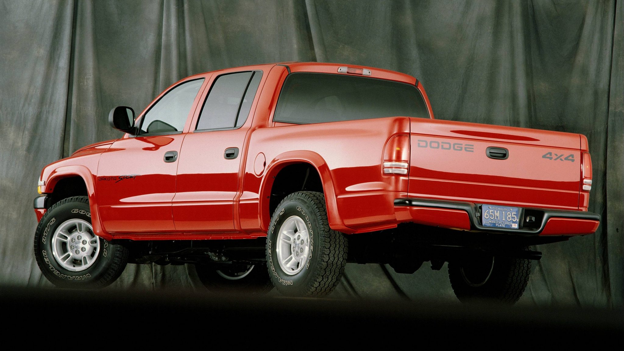 Timing Is Perfect for Stellantis' Midsize Pickup – AutomoBible