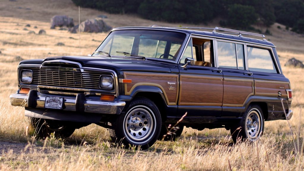 The Wagoneer was the largest model AMC sold under the Jeep brand (source: WheelsAge)