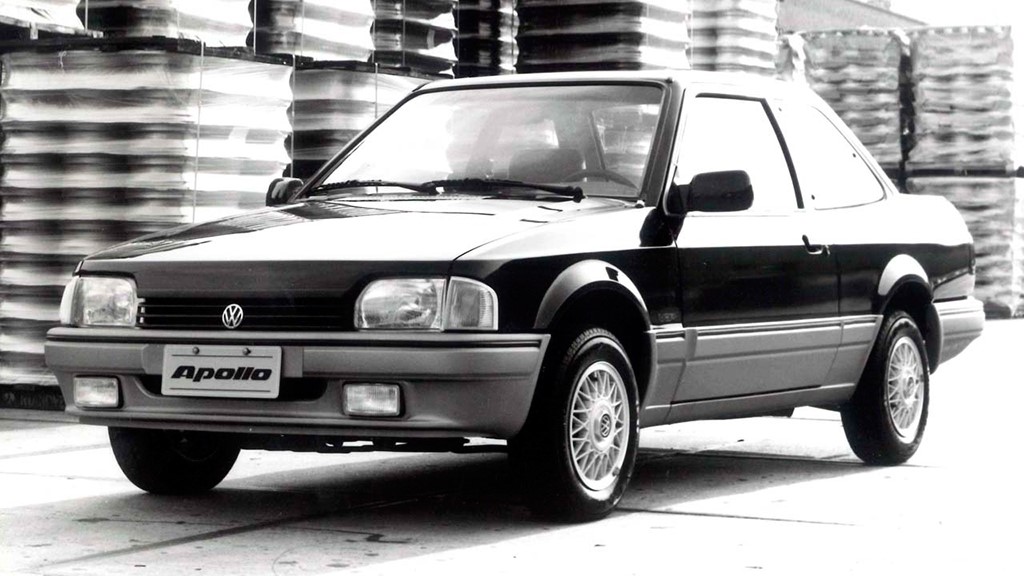 Front quarter view of the 1990 Volkswagen Apollo