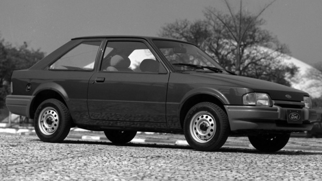 Side view of the 1992 Ford Escort Hobby in black & white