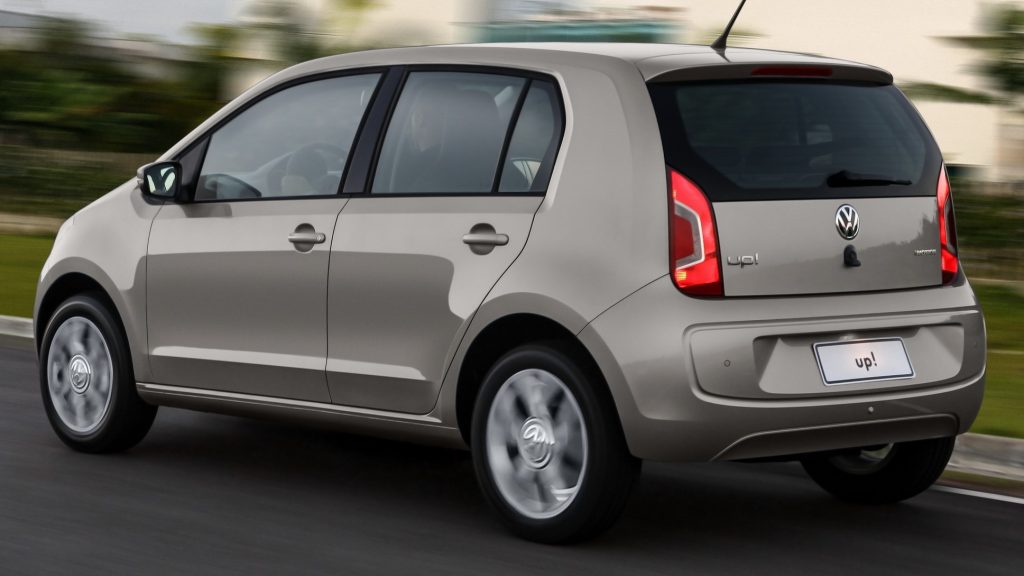 Rear quarter view of the 2014 Volkswagen up! in gray