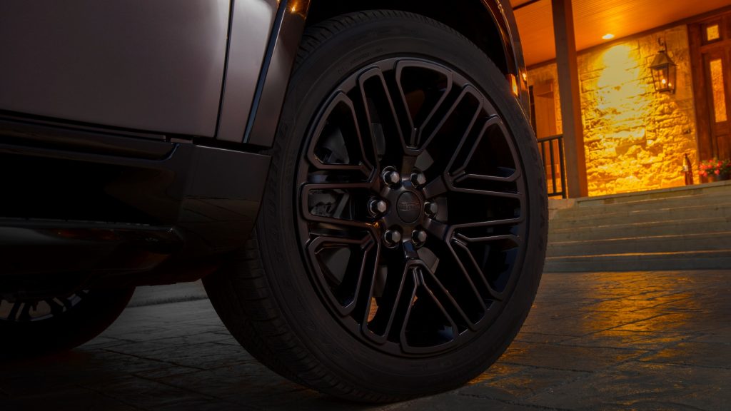 Wheel view from 2023 Jeep Wagoneer L