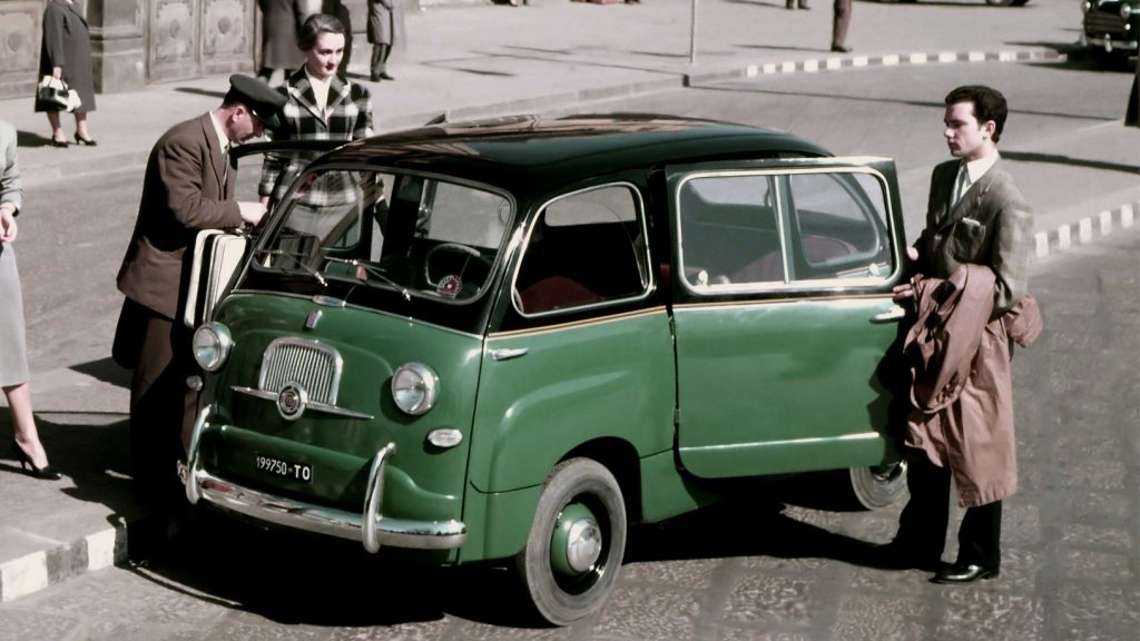 Front quarter view of the Fiat 600 Multipla Taxi in Roman livery