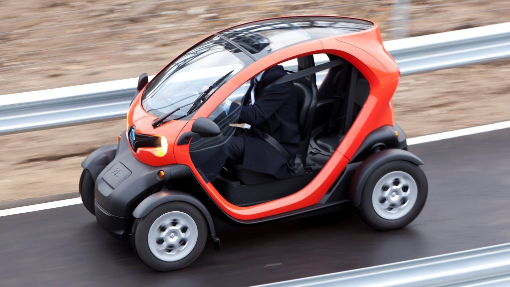 Side view of the 2012 Renault Twizy Z.E., a heavy quadricycle (credit: Denis Meunier)