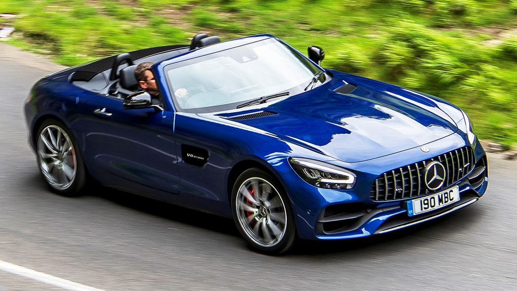 Front quarter view of the 2019 AMG GT Roadster in blue