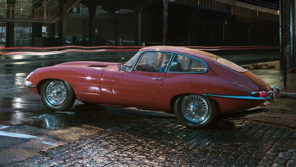 Side view of the 1961 Jaguar E-Type in red