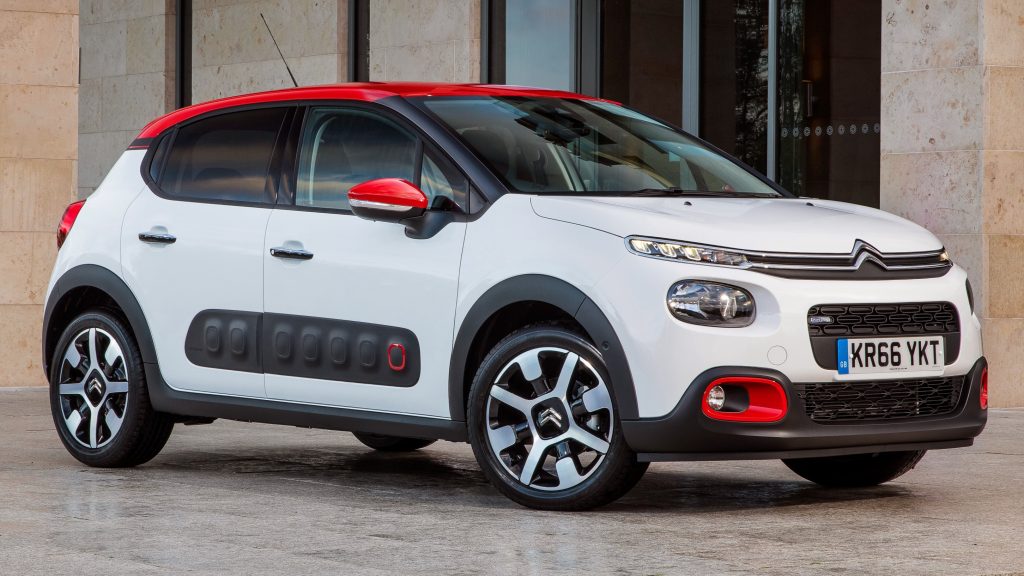 Front quarter view of the 2017 Citroën C3 for Europe