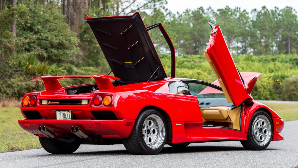 Rear quarter view of the 1990 Lamborghini Diablo