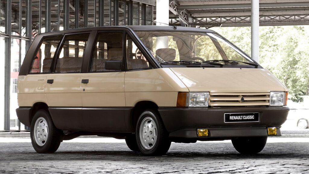 Front quarter view of the 1984 Renault Espace