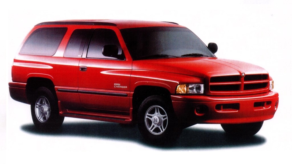 Front quarter view of the 1999 Dodge Ramcharger